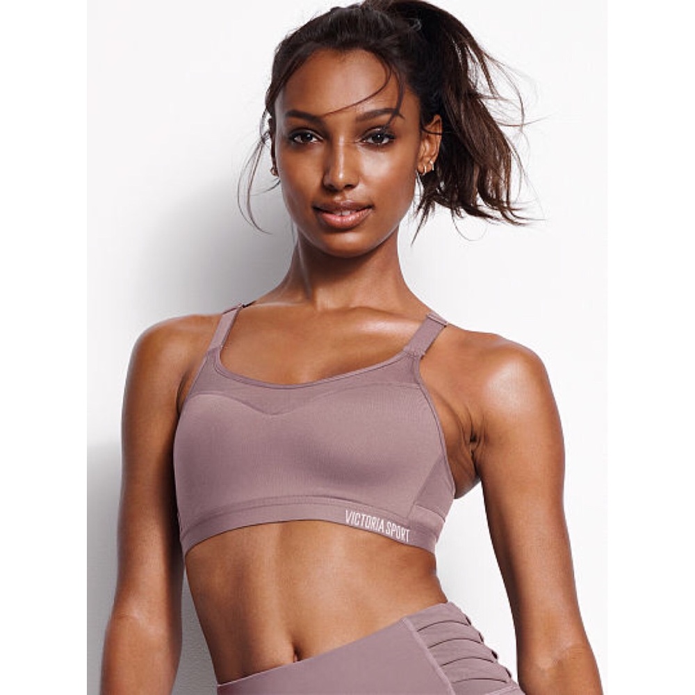 Incredible lightweight Max Victoria sport bra 32DD